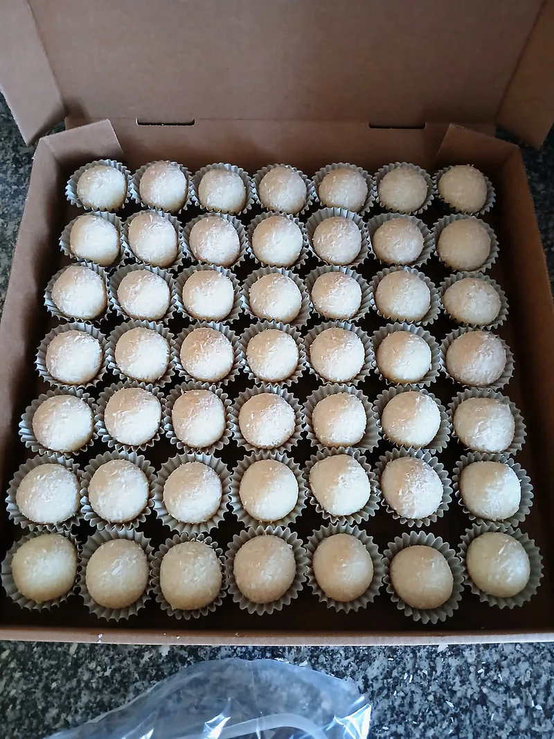 Beijinhos de coco